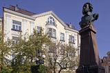 Tarnów, pomnik Adama Mickiewicza na placu Kazimierza Wielkiego