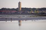 wioska West Terschelling na wyspie Terschelling, Wyspy Fryzyjskie, Holandia, Waddensee, latarnia morska, Morze Wattowe