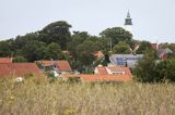 Wioska i kościół - latarnia morska na wyspie Tuno, Kattegat, Dania