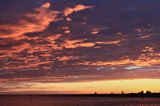 zachód słońca przy pomoście na wyspie Valassaaret, Archipelag Kvarken, Finlandia, Zatoka Botnicka
