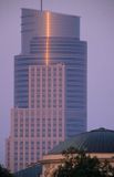 Warszawa, wieżowiec Warsaw Trade Tower w centrum