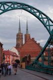 rzeka Odra we Wrocławiu, most Tumski, most miłości, kłódki zakochanych, most zakochanych, Katedra