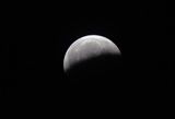 częściowe zaćmienie księżyca 2008:08:17 00:00:38, wyspa Lanjo, Szkiery Szwedzkie, Szwecja