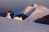 na Połoninie Wetlińskiej, Bieszczady, w tle Caryńska